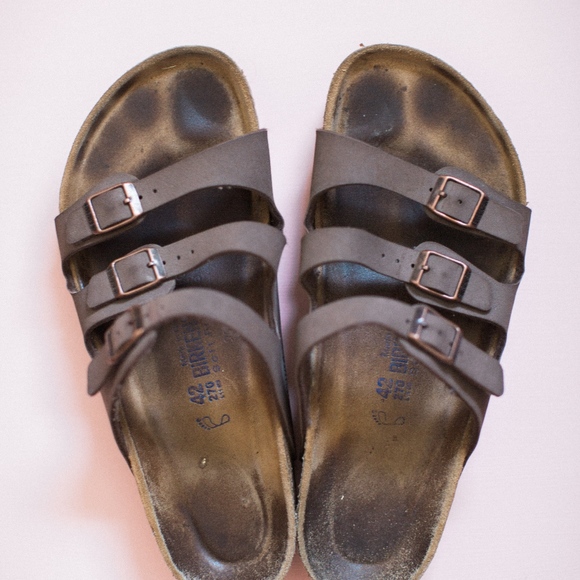 Birkenstock Shoes - Birkenstock Florida Softbed Birkibuc Mocha $35